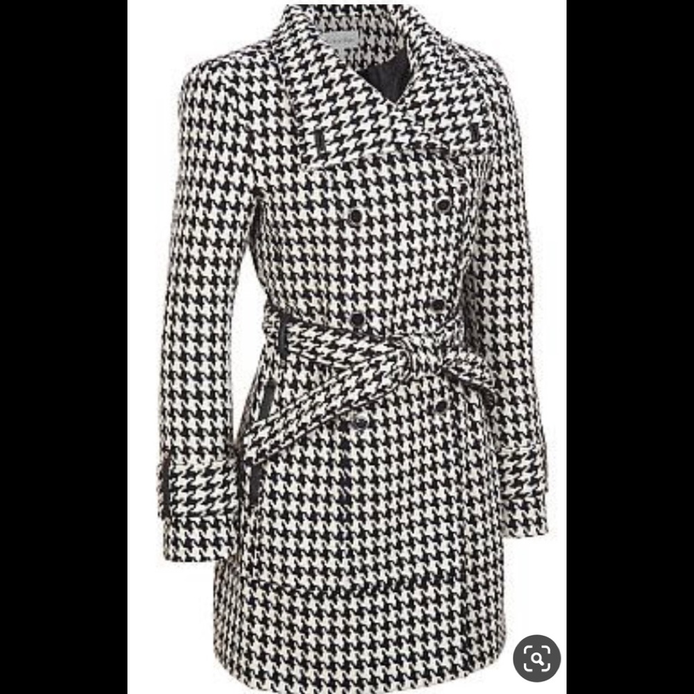 Houndstooth pea coat